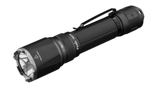 Fenix TK21R – Lampe de poche tactique puissante, longue portée et rechargeable USB-C