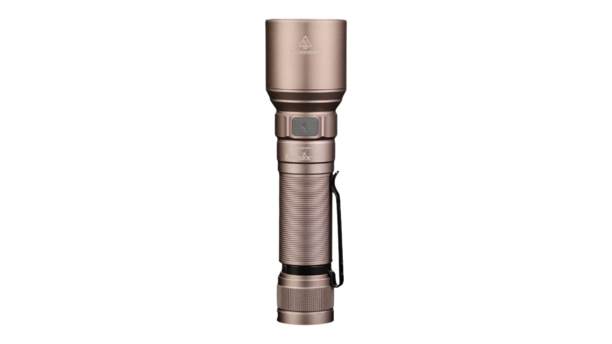 Fenix C7 – Lampe de poche rechargeable 3000 lumens avec base magnétique