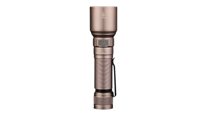 Fenix C7 – Lampe de poche rechargeable 3000 lumens avec base magnétique