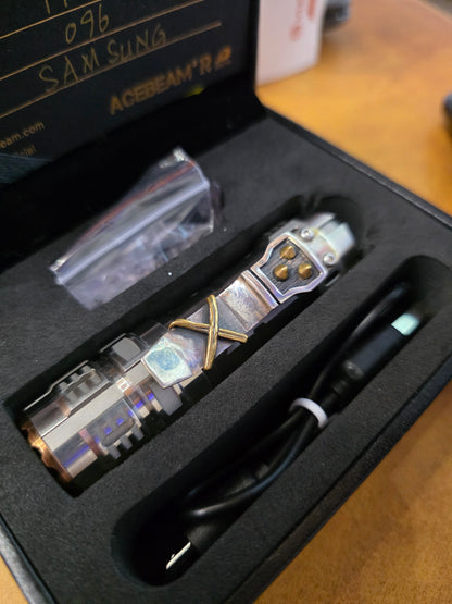 Acebeam TK17 Titane – Édition limitée n°096 (LED Samsung) occasion