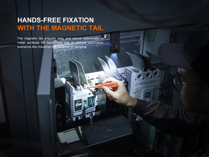 Fenix SW05R-UV / Red – Lampe compacte polyvalente clip & UV/rouge