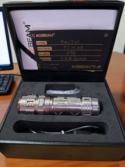 Acebeam TK17 Titane – Édition limitée n°096 (LED Samsung) occasion