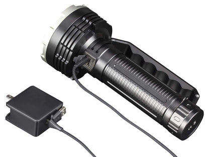 Fenix LR80R – Lampe torche / projecteur LED rechargeable (modèle pro)