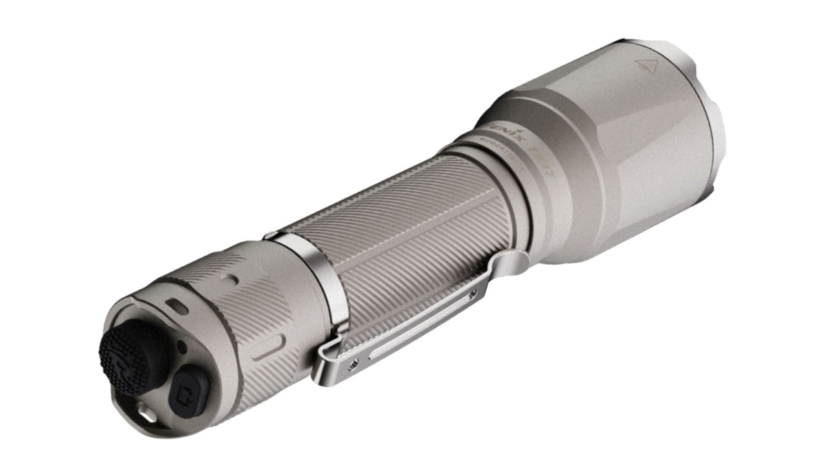 Fenix TK17 – Lampe tactique compacte et puissante  .