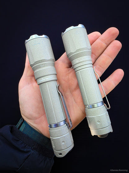 Fenix TK21R – Lampe de poche tactique puissante, longue portée et rechargeable USB-C