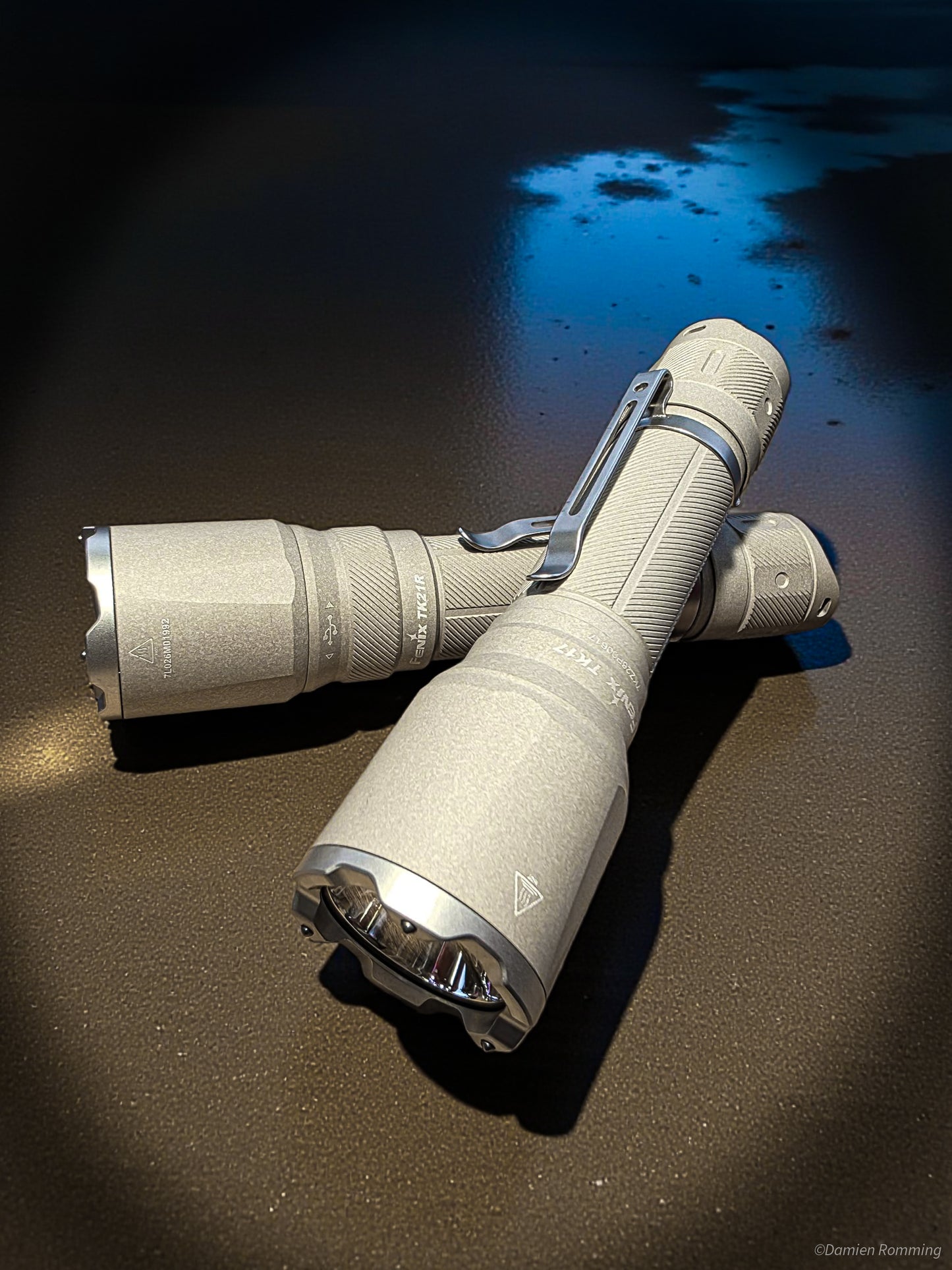 Fenix TK21R – Lampe de poche tactique puissante, longue portée et rechargeable USB-C